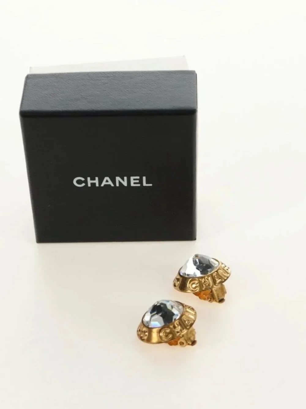 CHANEL Earring metal Gold CC Auth 185854M